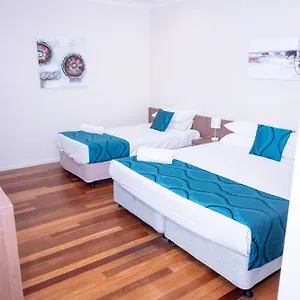 https://the-australian-hotel-motel.queenslandhotels.net