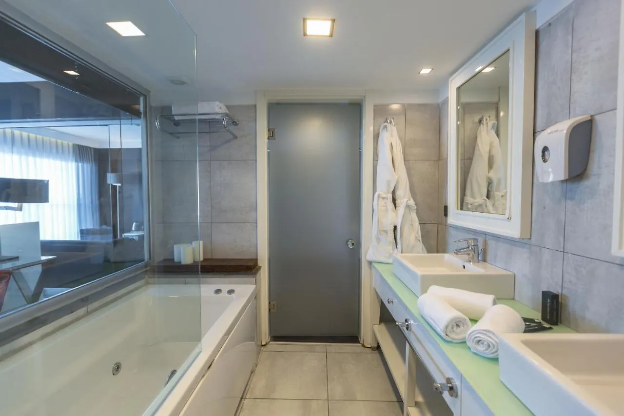 Efe Hotel Kusadasi 3*,